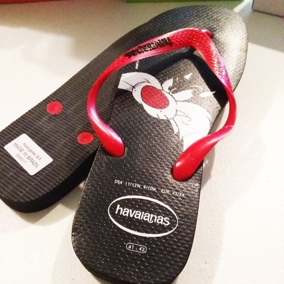 Havaianas Sylvester - NWT - Men's Flip Flops Size 11/12 - Looney Tunes! MSRP $26 - Picture 1 of 10